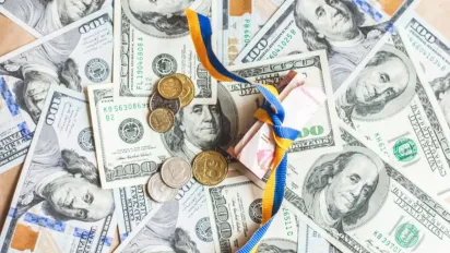 Просто так тепер не здаси: запустили нові правила щодо обміну доларів - фото