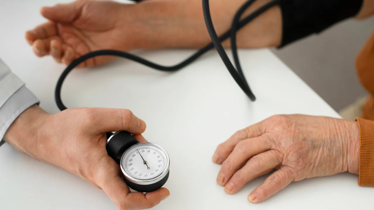 Як правильно вимірювати артеріальний тиск: поради медиків 