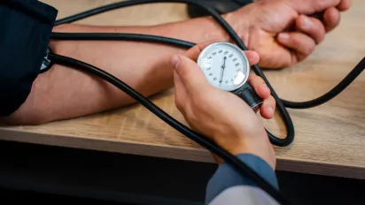Як правильно вимірювати артеріальний тиск: важливі поради - фото