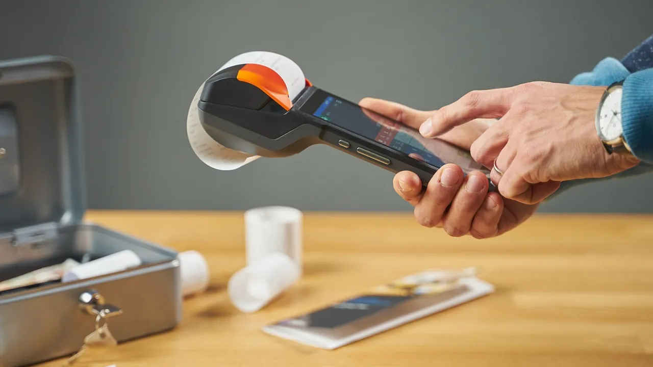 Ось як українців дурять у магазинах: на що звернути увагу у чеку 