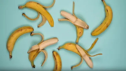 Бананова шкірка як добриво: як перетворити кухонні відходи на живлення для рослин - фото