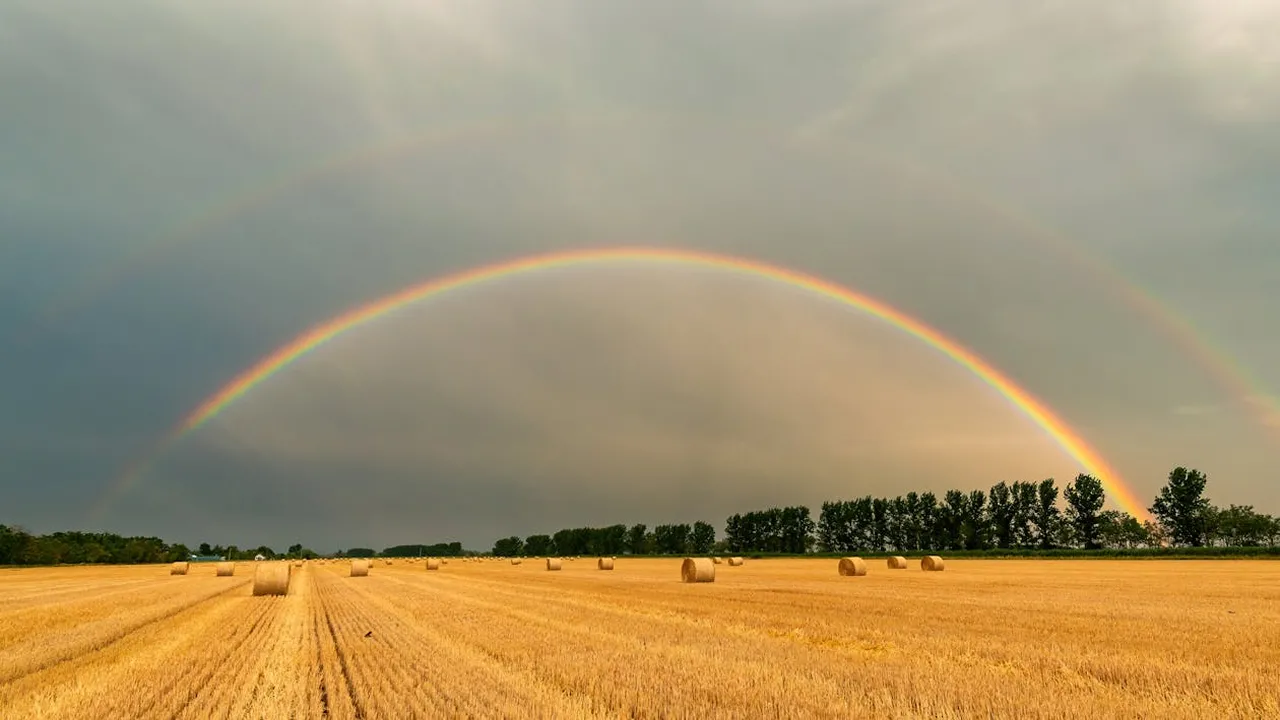 Синоптики повідомили, коли в Україні спекотна погода зміниться дощами та похолоданням 