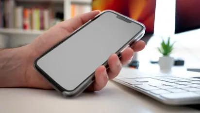 Телефон гальмує і гріється? Це може бути вірус – ось як його розпізнати - фото