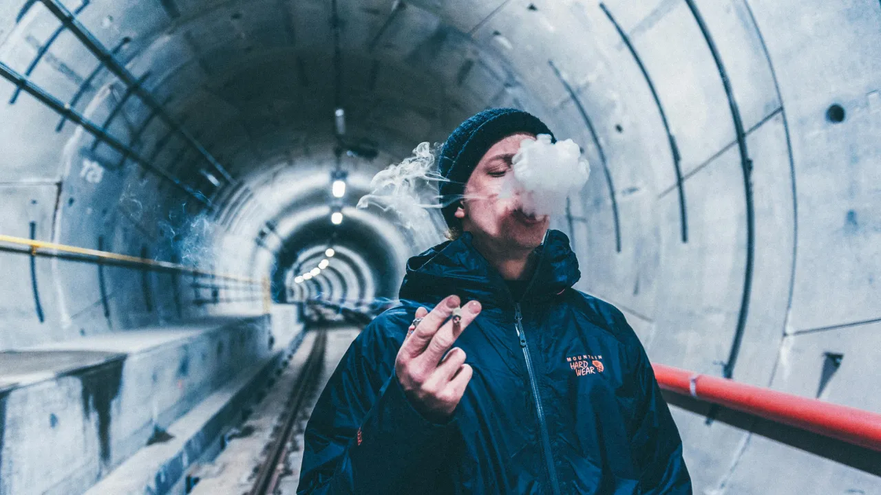 ЄС переглядає акцизи на тютюн: що це означає для України та бюджету — аналітика й прогнози 