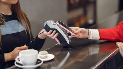 Названо 5 професій, які можуть зникнути до 2030 року - фото