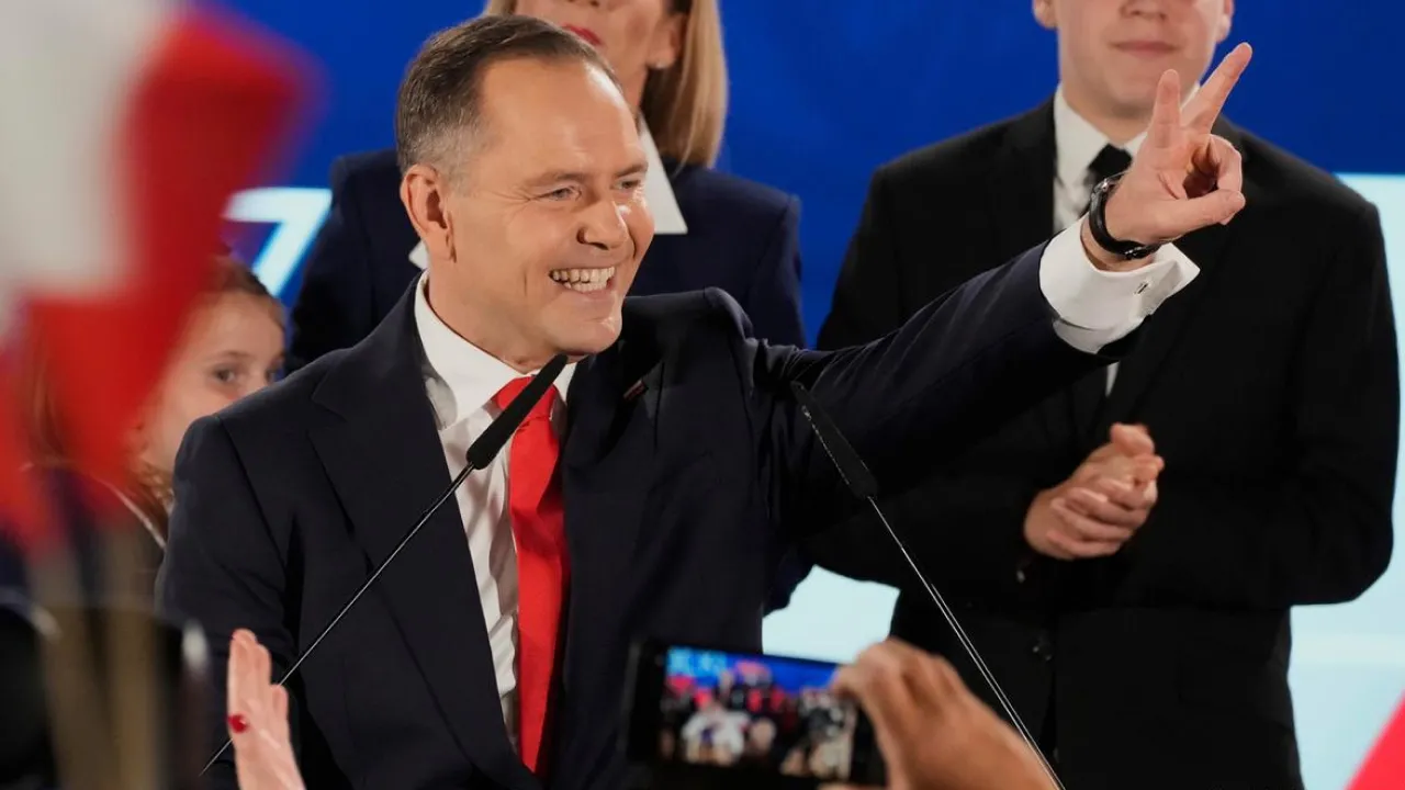 Президент Польщі звернувся до парламенту із вимогою заборонити «бандерівські» прапори 