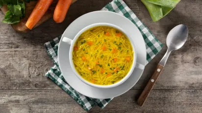 Найгірший овоч для бульйону: ось чому його не можна кидати в каструлю - фото