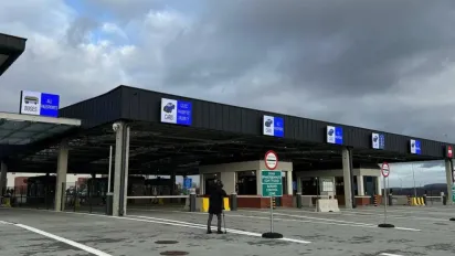  Які документи потрібні чоловікам до 22 років для виїзду за кордон: пояснення ДПСУ - фото