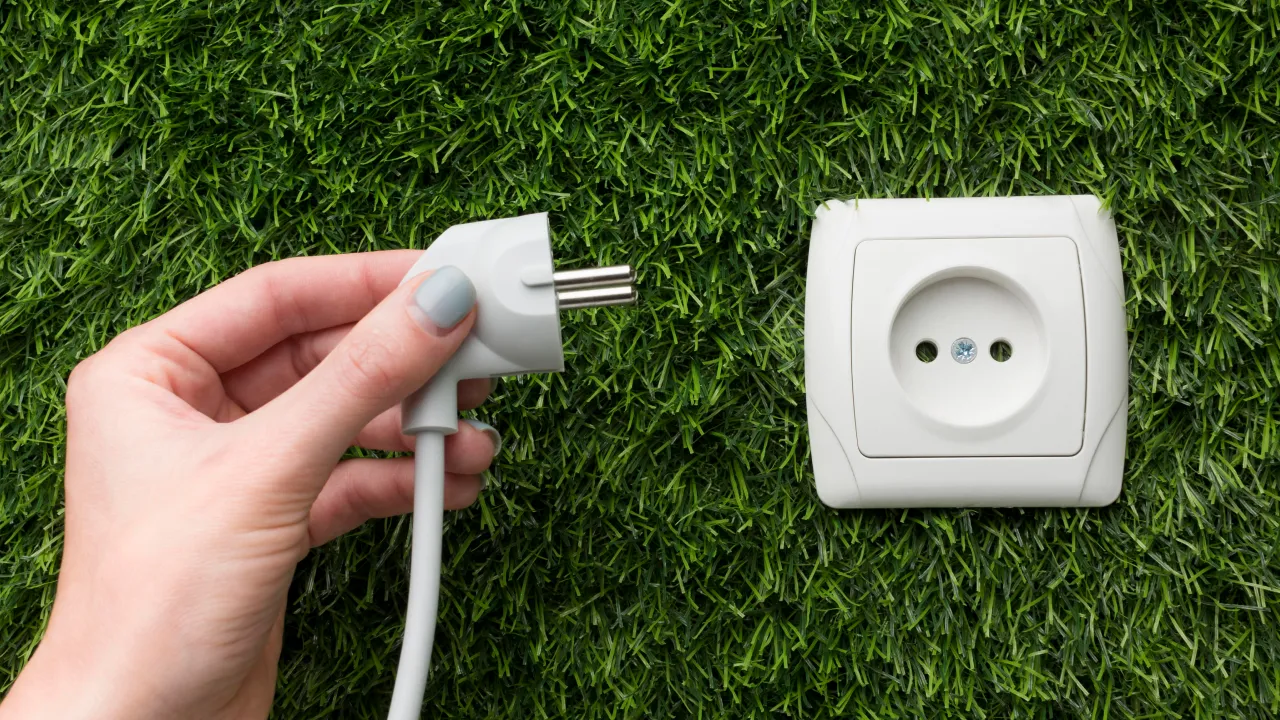 Не вимикайте з розетки: які домашні прилади бояться різких відключень 