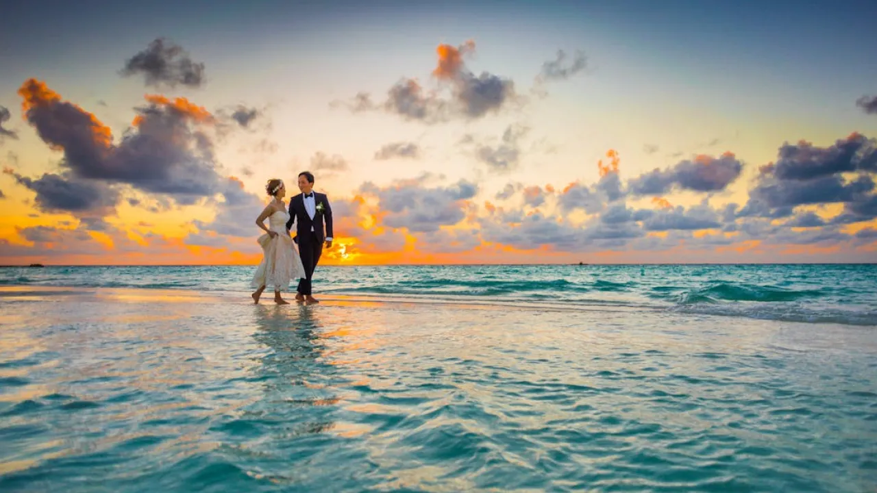 Як віра в астрологію непомітно впливає на ваше особисте життя — пояснення психолога 