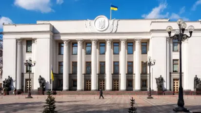 Кабмін зобов’язав погоджувати масові заходи з військовими: що зміниться - фото