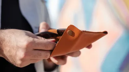 Прожитковий мінімум 3 000 грн проти реальних витрат: скільки потрібно заробляти українцям у 2025 - фото