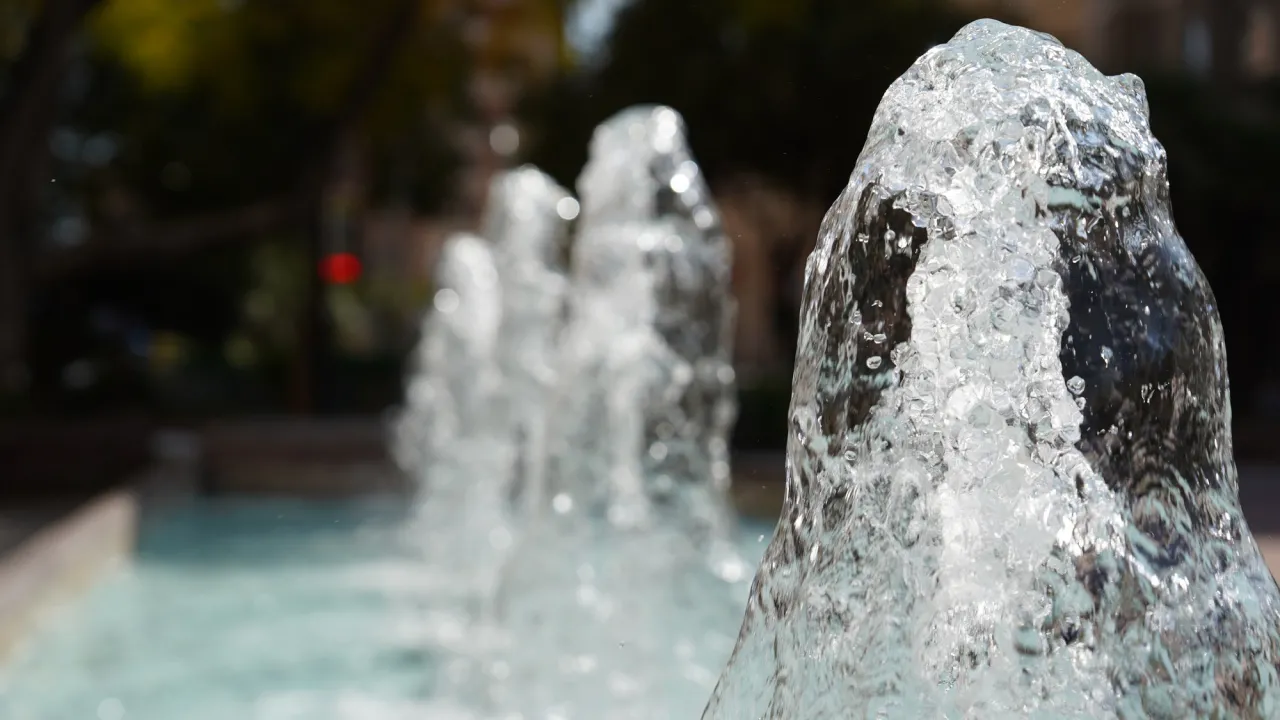 Що означає вислів "не фонтан" і чому він пов’язаний з Одесою 