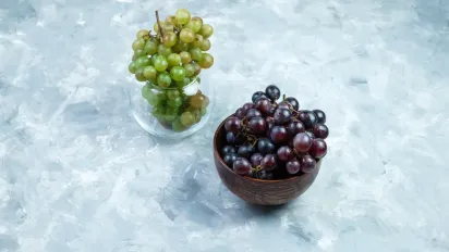 Правильне заморожування винограду на зиму: ягоди цілі та не злипаються - фото