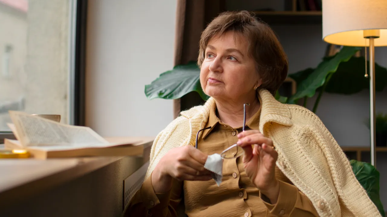 Свекруха і старовинні прикмети: що означають її подарунки та слова 