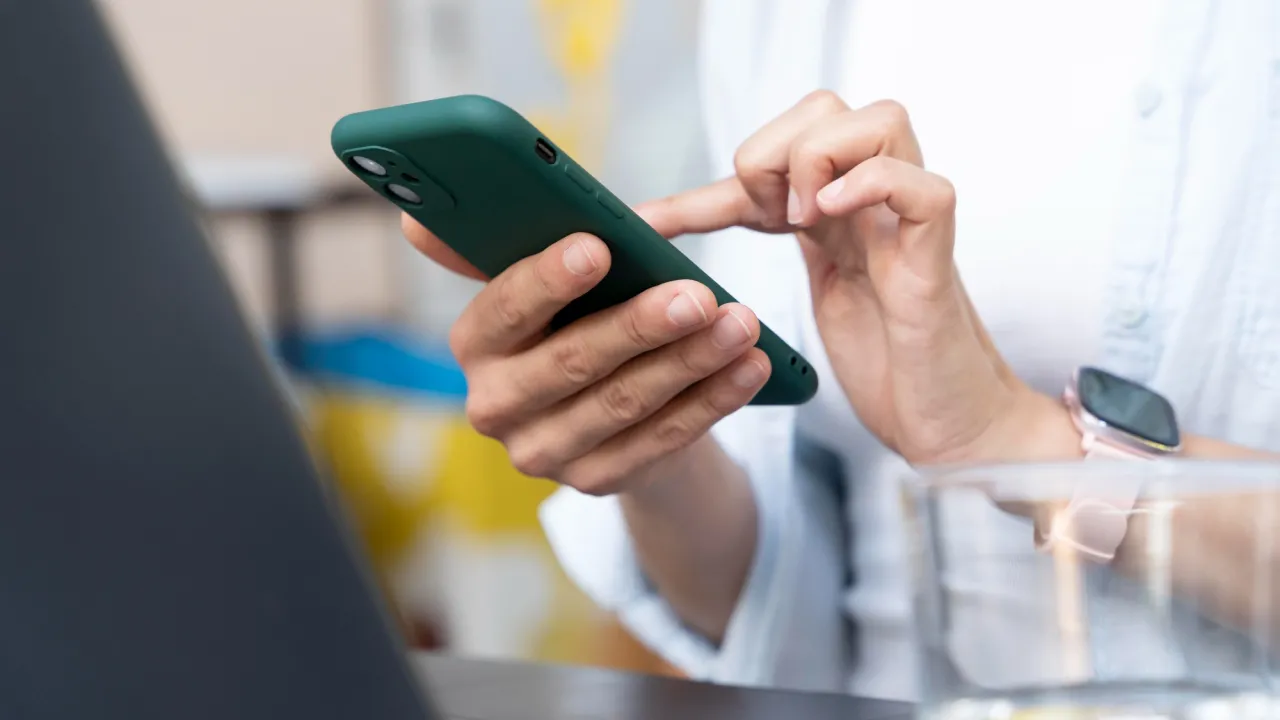 У «Дії» з’являться медичні сповіщення про електронні рецепти та направлення — як це працюватиме 