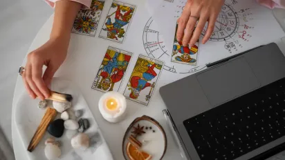 Гороскоп на 10 вересня 2025 року за картами Таро для всіх знаків Зодіаку - фото