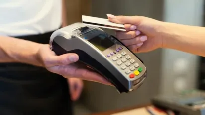 З 1 жовтня в Україні з'являться нові правила карткових платежів: що зміниться - фото