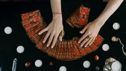 Гороскоп на 14 вересня 2025 року за картами Таро для всіх знаків Зодіаку - фото