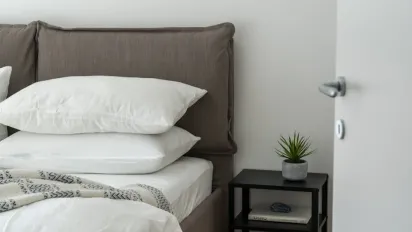 П'ять речей, які не можна робити із подушкою, щоб не накликати лихо: народні прикмети - фото