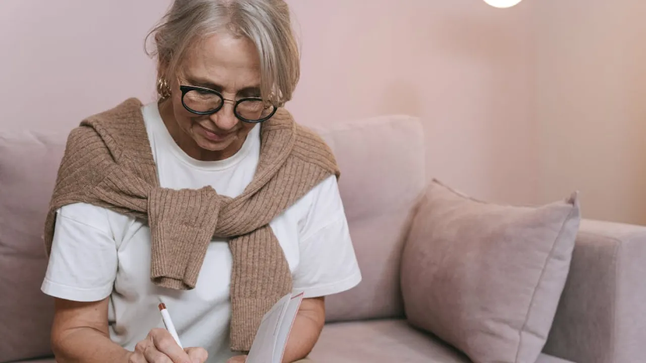 Пенсіонерів звільнили від сплати податку: що відомо 