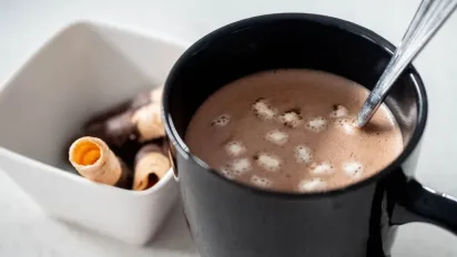 Покращує тиск і роботу суглобів: напій, який необхідний літнім людям - фото