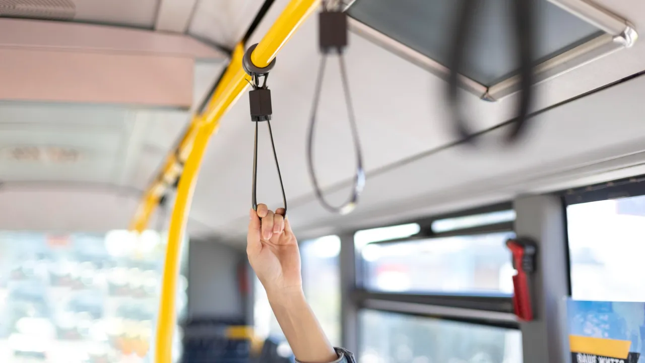 Проїзд у громадському транспорті Рівного подорожчає: які ціни планують встановити 