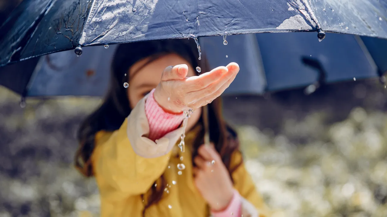 Дощі та грози накриють Україну: синоптики повідомили, коли погода різко зміниться 