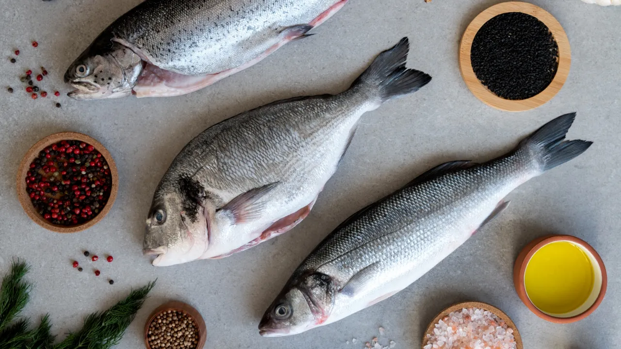 Як позбутися запаху риби за хвилини: ефективні методи з цитрусовими 