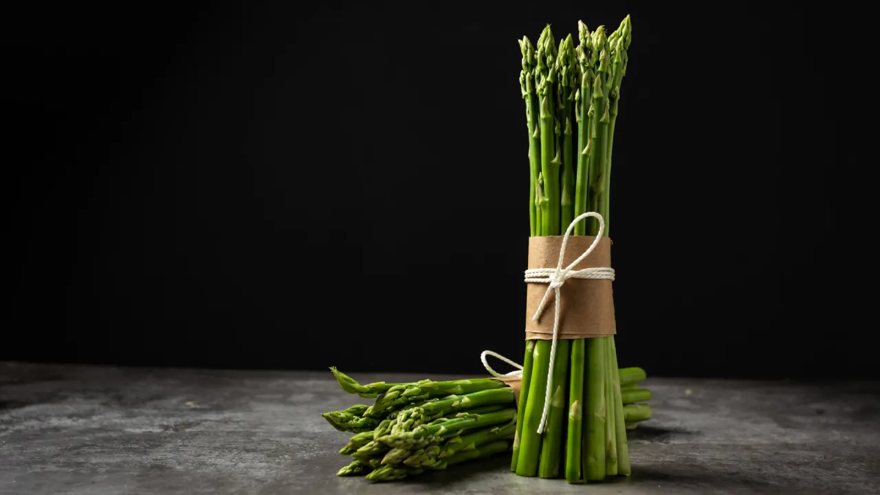 Як приготувати спаржу вдома: швидкі та смачні страви 