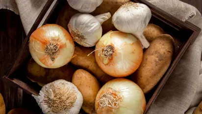 Три дні восени, коли садити цибулю, щоб вона вкорінилась і не вимерзала - фото