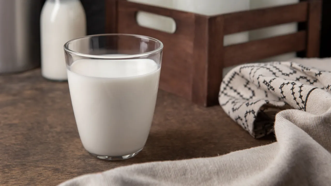 Комбуча чи кефір: який напій справді корисніший для кишківника 