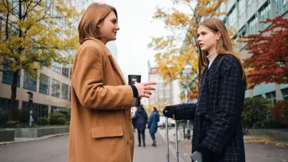 Рейтинг країн з найвищою готовністю допомогти незнайомцю: яке місце посідає Україна - фото