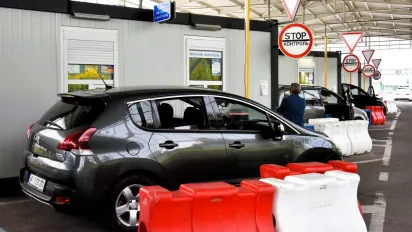 Коли чоловіків відпускатимуть за кордон: чи піднімуть межу до 25 років - фото