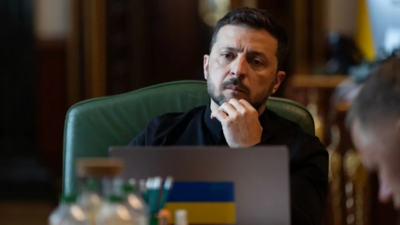 За яких умов Україна готова заморозити лінію фронту — пояснення Зеленського 