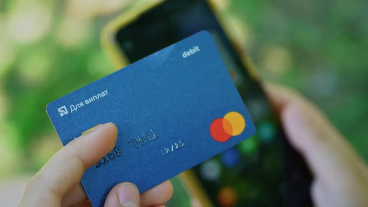 ПриватБанк дарує кешбек до 25 тис. грн: хто може претендувати та як отримати 