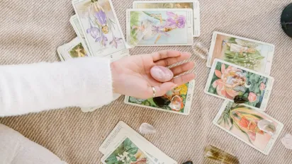 Гороскоп на 30 вересня 2025 року за картами Таро для всіх знаків Зодіаку - фото