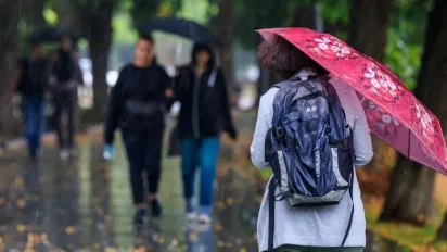 На рубежі вересня та жовтня погода в Україні помітно зіпсується: прогноз синоптиків - фото