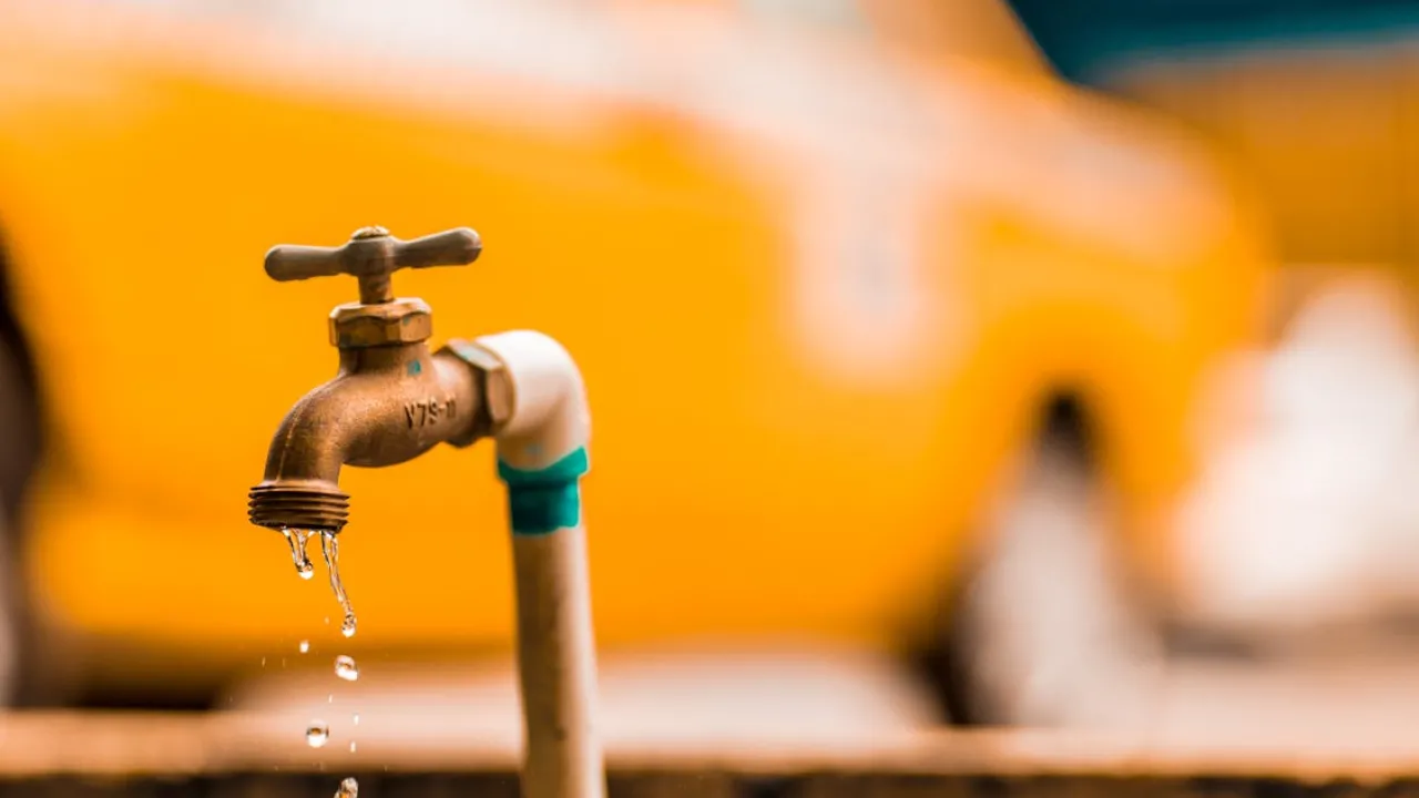 Як самостійно прочистити засмічену раковину: надійні методи, які працюють 