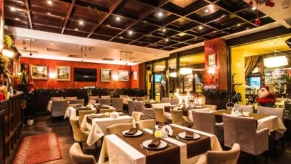 В Україні з 1 жовтня можуть закритись ресторани і тютюнові магазини : у чому причина - фото