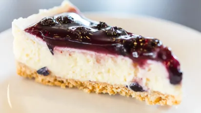 Як приготувати чізкейк без духовки: покроковий рецепт - фото