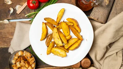 Чому у вас не виходить смажена картопля: 4 головні помилки господинь - фото