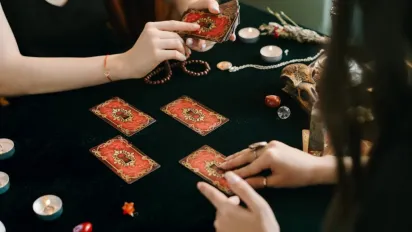 Гороскоп на 7 жовтня 2025 року за картами Таро для всіх знаків Зодіаку - фото