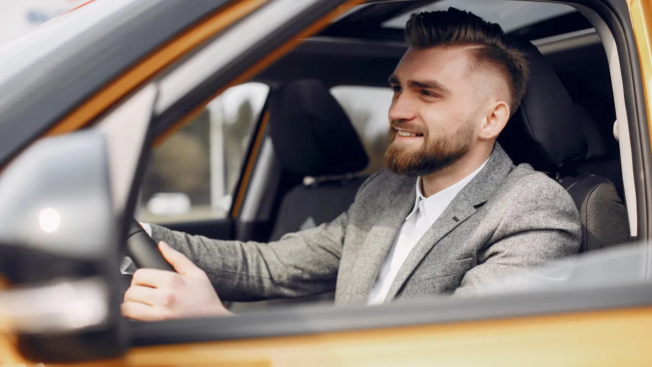 День автомобіліста в Україні 2025: коли відзначають і кого вітають 