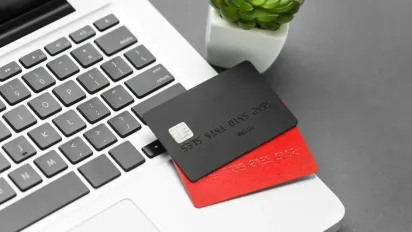 Кожна п’ята картка під прицілом: як шахраї використовують українців у фінансових аферах - фото