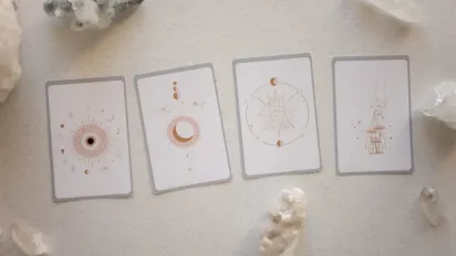 Гороскоп на 12 жовтня 2025 року за картами Таро для всіх знаків Зодіаку - фото