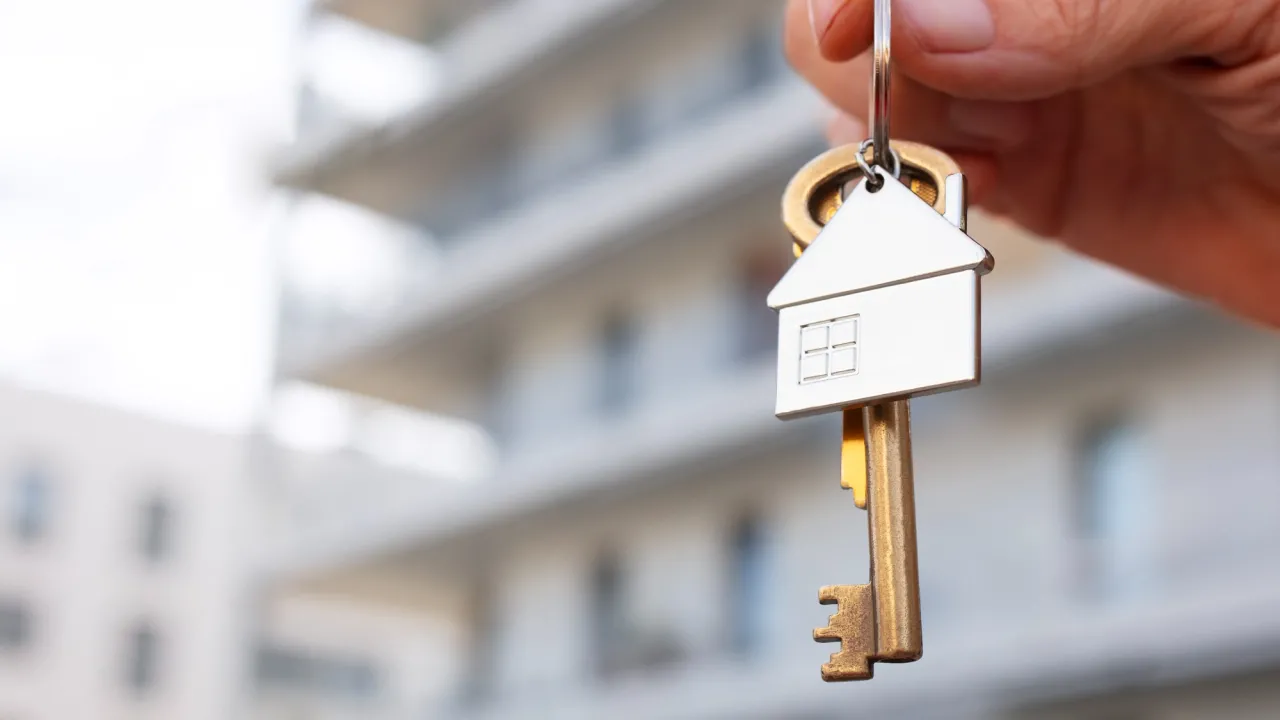 Фейкові оголошення про оренду житла: як шахраї виманюють гроші в українців 