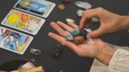 Гороскоп на 15 жовтня 2025 року за картами Таро для всіх знаків Зодіаку - фото