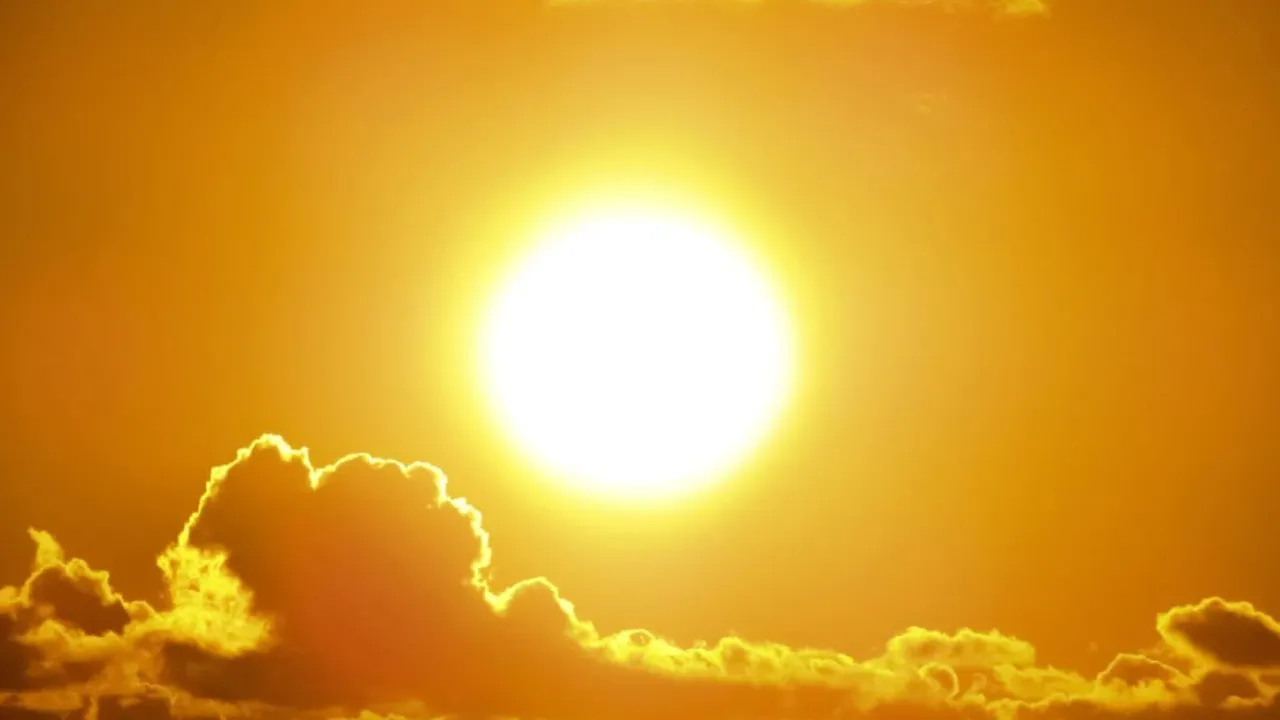 До Землі рухаються одразу чотири сонячні спалахи: фахівці попередили про небезпеку 