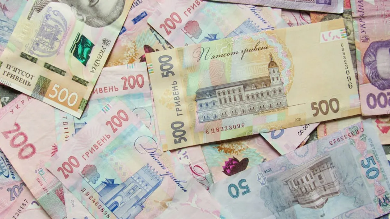 "Зимова" допомога на опалення до 20 тисяч грн: хто може отримати кошти? 